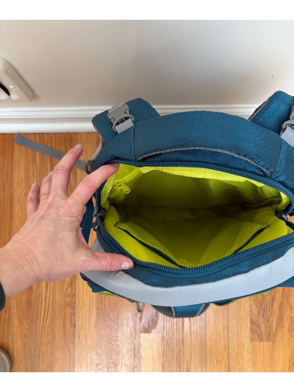 Kurgo G-Train K9 Dog Carrier Backpack Blue Yellow Up to 25 lbs Hiking Travel